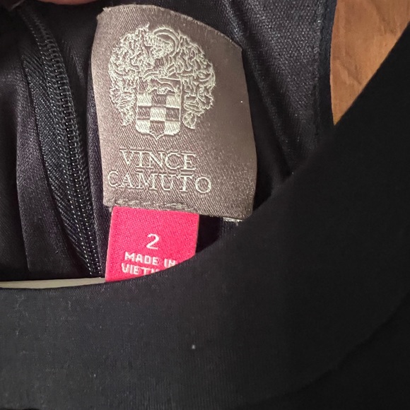 LIKE NWOT VINCE CAMUTO SIZE 2 FLORAL MAXI KEYHOLE BELTED DRESS - Picture 5 of 6